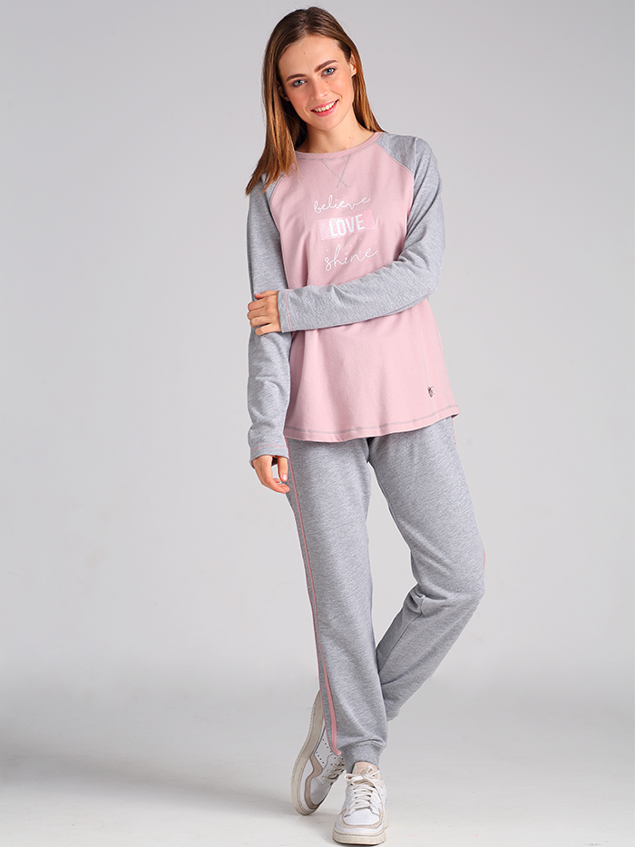 Pijama 24 Seven Sparkle Hard en algodón french terry